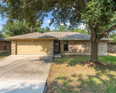 1802 Dixie Ln. Property for Rent in Round Rock, TX for $2,000 with 3 bedrooms and 2 full baths. This 1,312 square foot property was built in 1991 on a lot size of 0.1516.. Great Location, near schools, shopping, and restaurants. Nice level yard, great school District, many large employers.. Exterior Amenities Rain Gutters Fencing Back Yard Chain Link Privacy Wood Parking Features Concrete Door-...