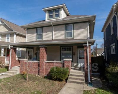 3 Bedroom 2BA 1400 ft Pet-Friendly Apartment For Rent in Indianapolis, IN