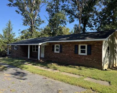 520 Pine Ave. image_url. W/D hookup Hardwood floors Dishwasher Recently renovated Range Oven Unit Amenities dishwasher hardwood floors oven range refrigerator w/d hookup recently renovated. 3 Bedroom. 1 Bathroom. 0 ft