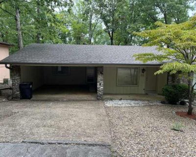 2 Bedroom 2BA 1561 ft Pet-Friendly Apartment For Rent in Hot Springs Village, AR