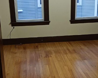 Room For Rent in 2BR 1BA Property, Worcester, MA