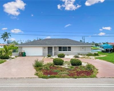 2520 Shelby Pkwy. Check out this GULF ACCESS annual rental in Southeast Cape Coral! Boat dock is available and less than 10 minutes out to the Caloosahatche River! Not to mention the indoor pool and fenced area on the side of the home. This home has been remodeled with the latest flooring, appliances and bathroom upgrades. Property includes lawn care and pool care. Don't miss out on this opport...