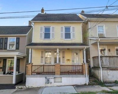 3 Bedroom 1BA House For Sale in Phillipsburg, NJ