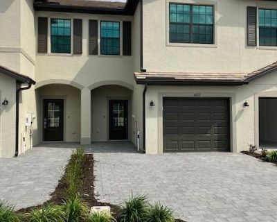 3 Bedroom 2.5BA 1934 ft Pet-Friendly Townhouse For Rent in Gateway, FL