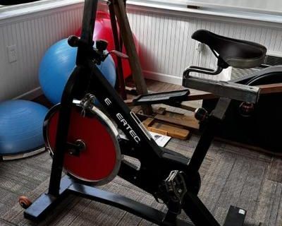 A Life of Color - An Artist's Estate Sale