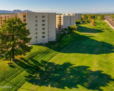 2 Bedroom 1BA 930 ft Condo For Sale in Scottsdale, AZ