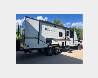 2022 Winnebago 2306BH Travel Trailer - Like NEW!