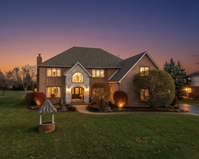 5 Bedroom 5BA 4346 ft Single Family House For Sale in Lemont, IL
