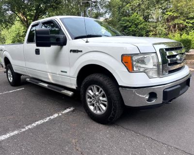 2014 Ford F-150 4WD SuperCab 145" XLT