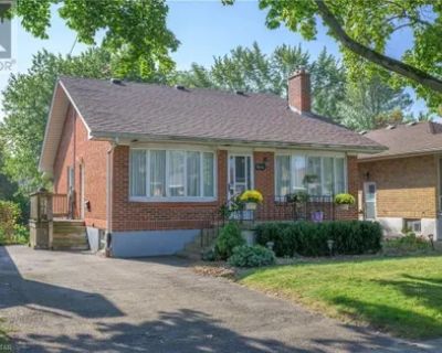 3 Bedroom 2045 ft House For Rent in London, ON