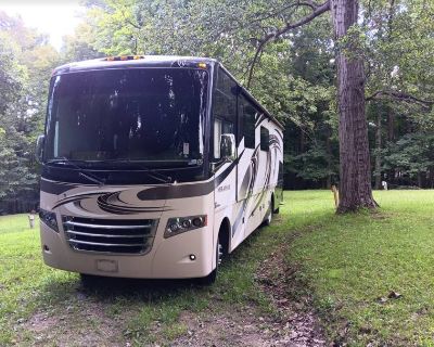 2016 Thor Motor Coach Miramar 34.2 For Sale by Dealer in Bellefontaine, Ohio