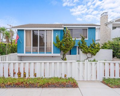 4 Bedroom 3BA 1464 ft Apartment For Rent in Del Mar, CA