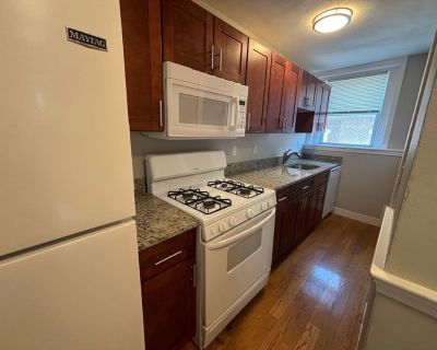 2 Bedroom 1BA 602 ft Apartment For Rent in Salem, MA