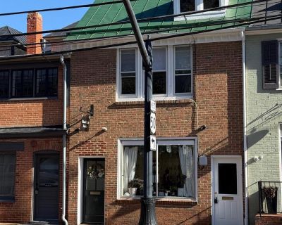 2 Bedroom 1BA 828 ft Apartment For Rent in Winchester, VA