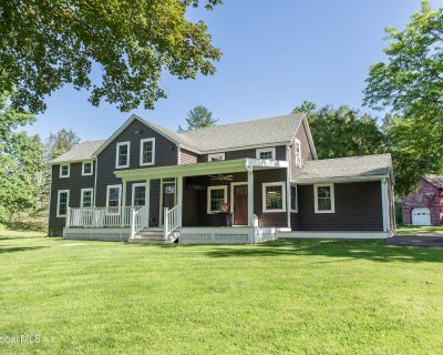 4 Bedroom 2BA 1954 ft Single Family House For Sale in Schenectady, NY