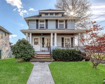 3 Bedroom 2BA Single Family House For Sale in Rochelle Park, NJ