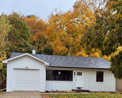 938 Hemlock Street. Freshly refurbished Deerfield cottage on quiet street close to parks and pools. This 3 br/1 bath, 1 car garage with leafy backyard is ready for new tenants. Window, roof, siding, countertops and more all new! Dogs ok with extra rent. Co-owner is Illinois licensed broker.. 3 Bedroom. 1 Bathroom. 1156 ft