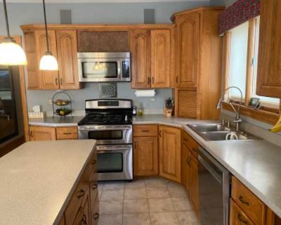 Free kitchen cabinets