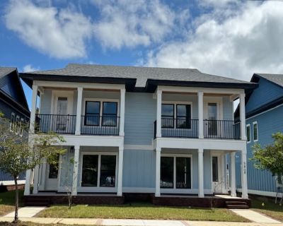 3 Bedroom 3.5BA 1568 ft Pet-Friendly Apartment For Rent in Pensacola, FL