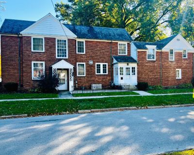 6 Bedroom 3BA 2908 ft Single Family House For Sale in Bellevue, OH