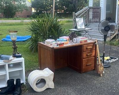 Moving sale