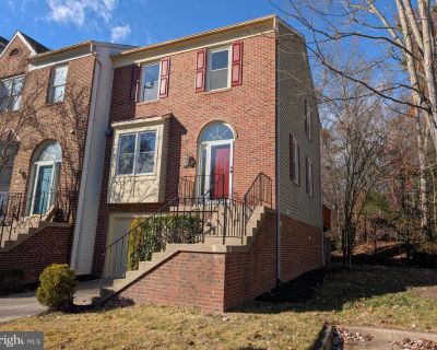 3 Bedroom 3BA 1510 ft Apartment For Rent in Springfield, VA