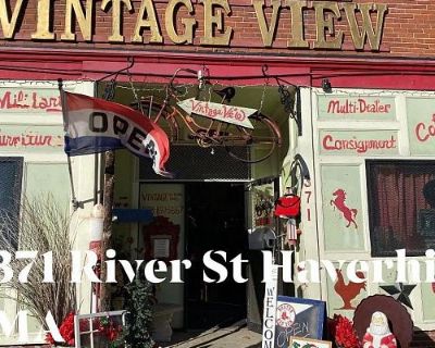 *VINTAGE VIEW Multi-Dealer / Consignment Emporium. OPEN 11:00 -CLOSED M/W.