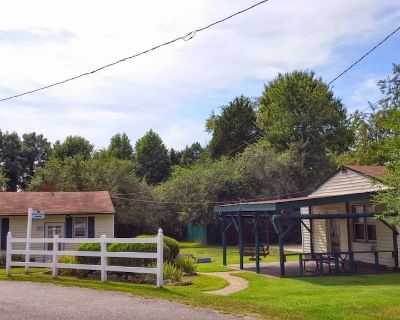1 bed 1 bath cottage vacation rental in Williamsburg, VA