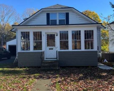 3 Bedroom 2BA 1800 ft Apartment For Rent in Lebanon, NH