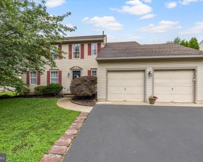 3 Bedroom 2BA 1872 ft Single Family House For Sale in Atco, NJ