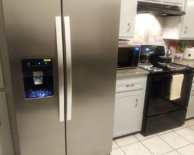 Lee (Has a House). Room in the 3 Bedroom 2BA House For Rent in Houston, TX