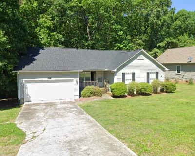 3 Bedroom 2BA 1142 ft Apartment For Rent in Long View, NC