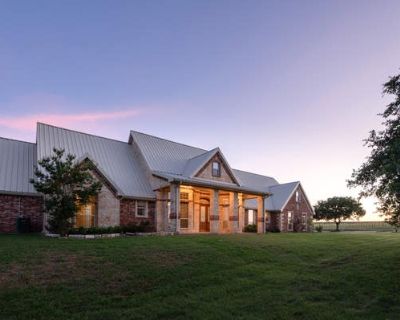 4 Bedroom 4BA 4434 ft Single Family Home For Sale in VALLEY MILLS, TX