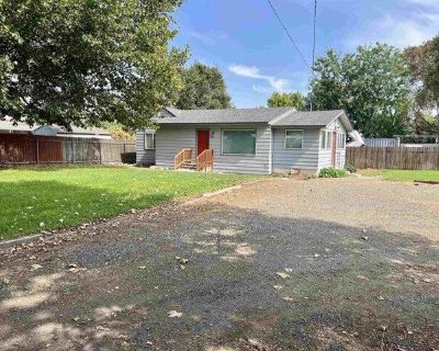 2 Bedroom 1BA House For Rent in Kennewick, WA