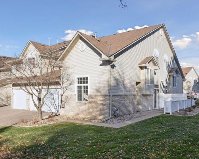 2 Bedroom 1BA 1390 ft Townhouse For Sale in Woodbury, MN