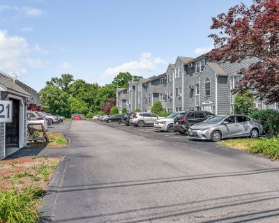 2 Bedroom 1BA 854 ft Condo For Sale in Lowell, MA