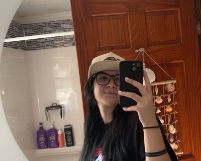 Hi Im Kae and I work full time at a doggy daycare! Im friendly and I give a lot and love to be helpful whenever I can. I have a dog that I am not too sure about apartment life for her but if she doesnt work out my mom will take her in a heartbeat..