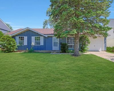 3 Bedroom 2BA 925 ft Single Family Home For Sale in STREAMWOOD, IL