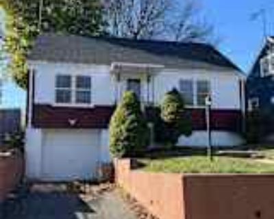 4 Bedroom 2BA 1600 ft² House For Rent in Bridgeport, CT 2345 Madison Ave