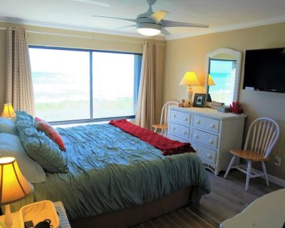 Minimum stay: 1 month. Deposit: 200. Bills included. Age preference: 18 - 70. Available for students. Room available in this fully-furnished 2BR/2BT condo with live-out landlord. This 2nd floor unit has tile/wood flooring. It has a washer-dryer inside the unit. The living room has a to enjoy the sights & amp; sounds of the Atlantic! Oceanrise Complex offers a pool, clubhouse & boardwalk beach a...