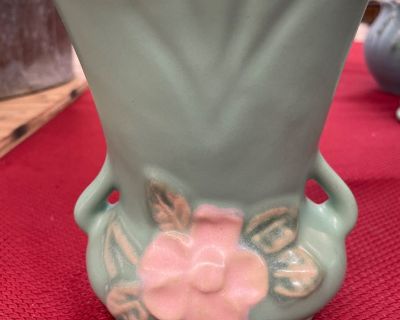 Weller smaller vase