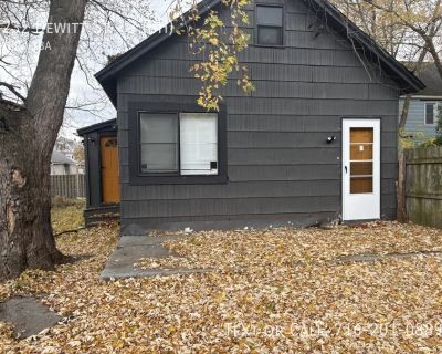 2 Bedroom 1BA 1200 ft Pet-Friendly Apartment For Rent in Buffalo, NY