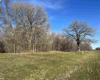 Lots And Land For Sale in Clear Lake, IA