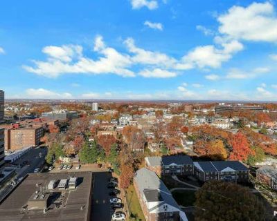 2 Bedroom 3BA Condominium For Sale in FORT LEE, NJ