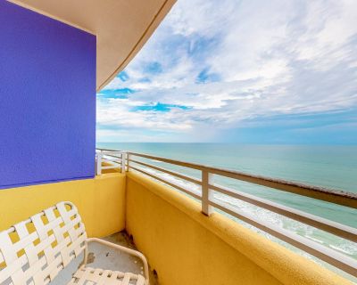 2 Bedroom 2BA Condo Vacation Rental in Ocean Walk 2422A & 2422B, Daytona Beach, FL