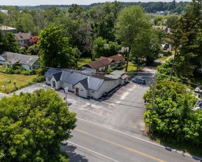 2039 ft Commercial Property For Sale in Saratoga Springs, NY