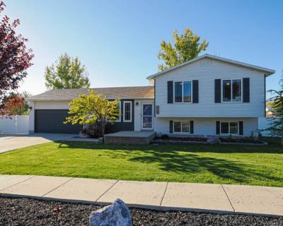 5 Bedroom 2BA 2247 ft Single Family Home For Sale in RIVERTON, UT