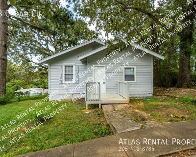 3 Bedroom 2BA 904 ft Pet-Friendly Single-family home For Rent in Adamsville, AL