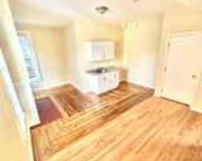 1 Bedroom 1BA Apartment For Rent in Waterbury, CT 133 W Main St unit 2J