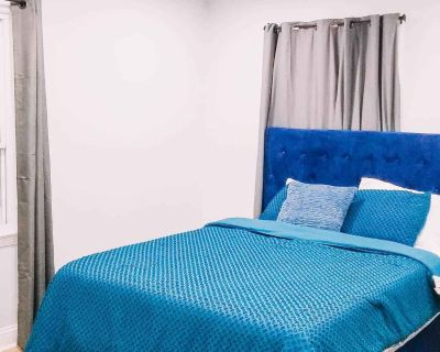 Room 5 - D (Has an Apartment). Room in the 1 Bedroom 1BA Apartment For Rent